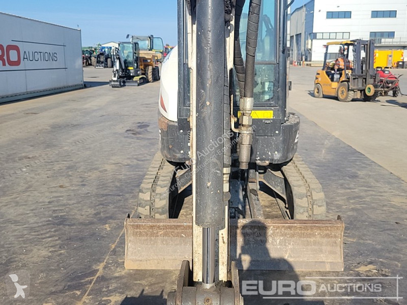 Escavadora Bobcat