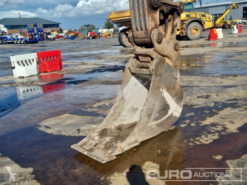 Excavator Volvo EC200EL