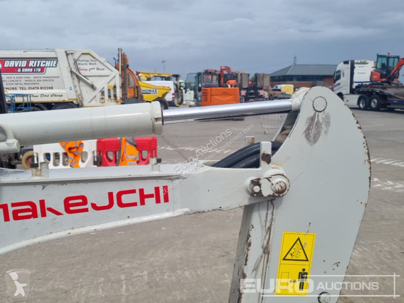 Graafmachine Takeuchi TB216