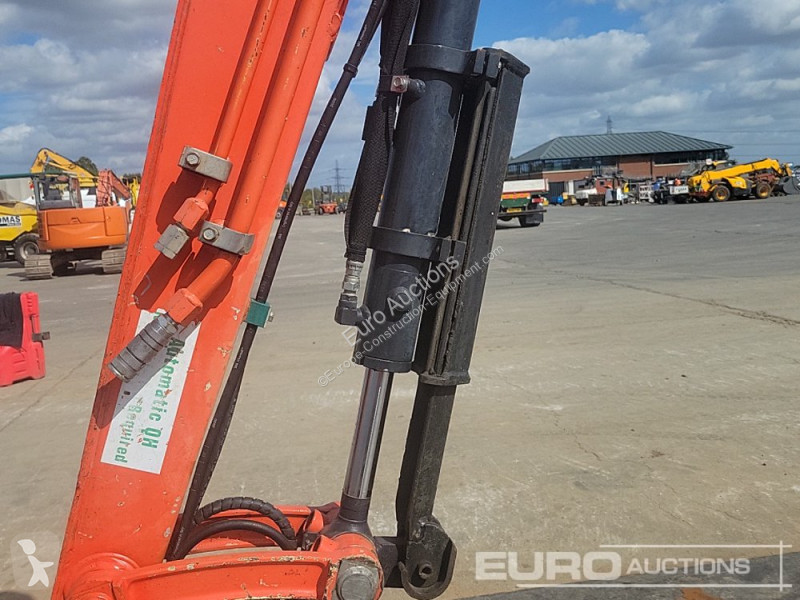 Lopatový nakládač Kubota U36-4