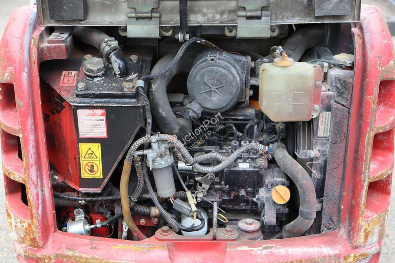 جرافة Takeuchi TB216