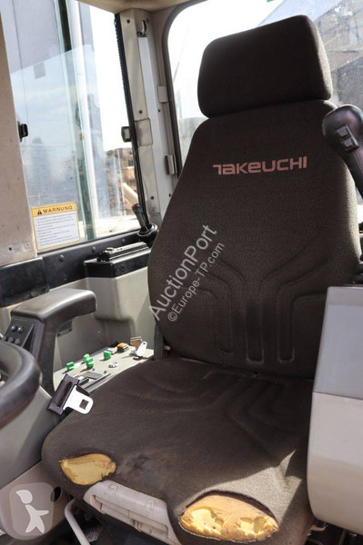 جرافة Takeuchi