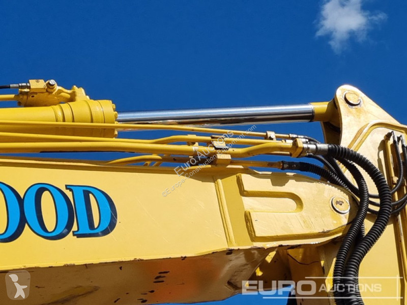 Excavator Komatsu -11