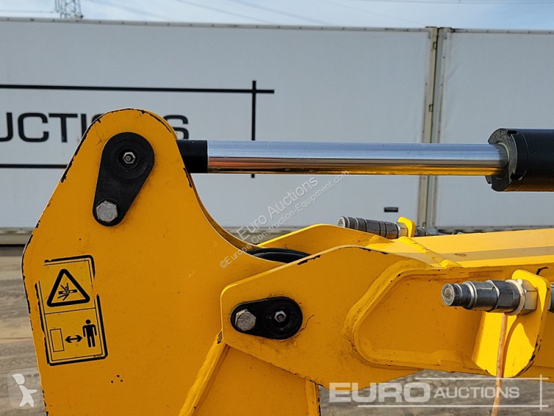 Excavator JCB 16C-1