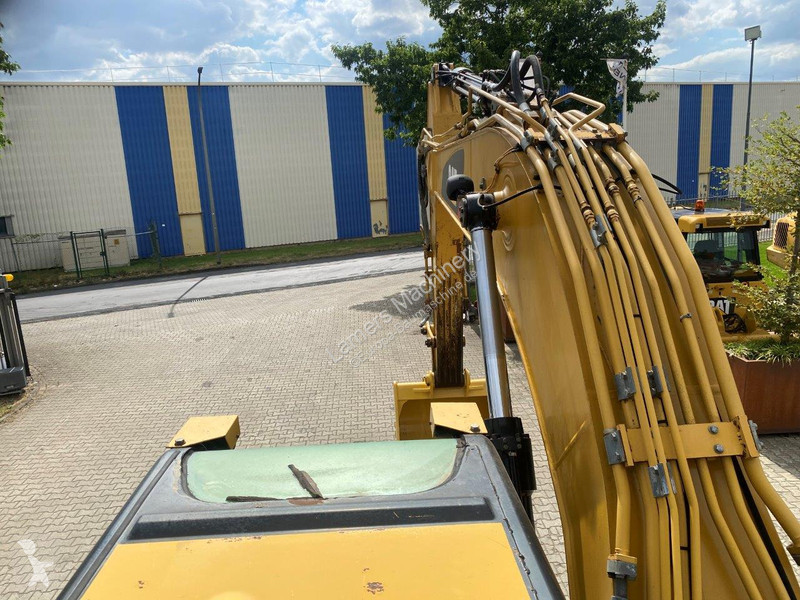 Graafmachine Caterpillar NVT