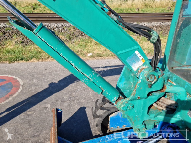 Escavadora Kubota K-025