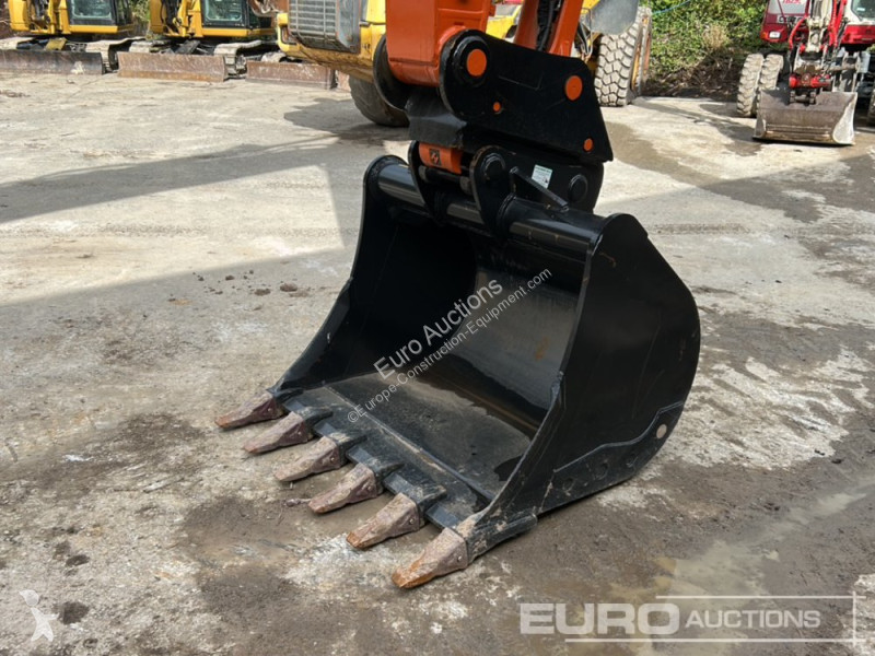 Excavadora Hitachi -7