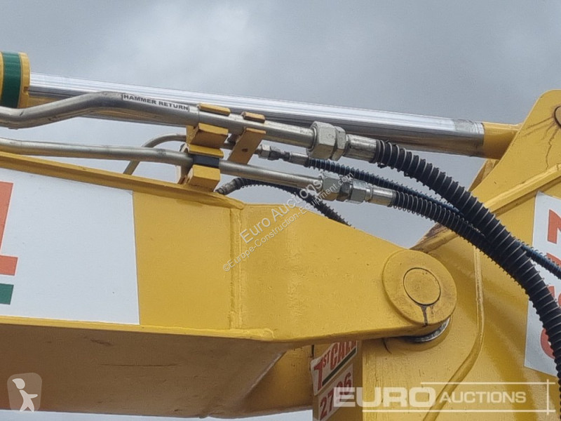 Escavadora Komatsu PC80MR-5