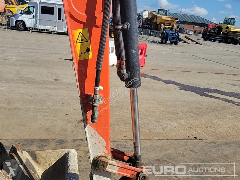 Excavadora Kubota U27-4