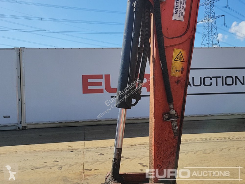 جرافة Kubota U27-4