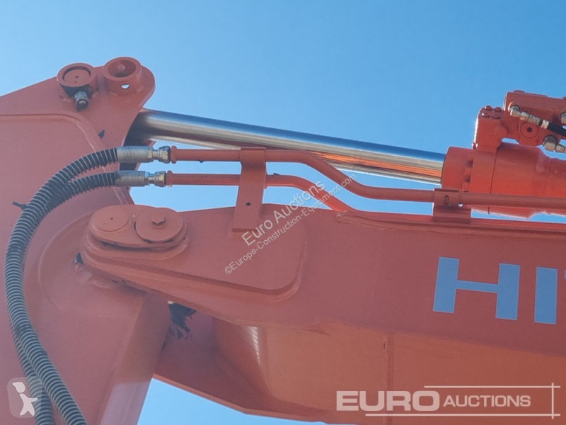 Excavadora Hitachi -7