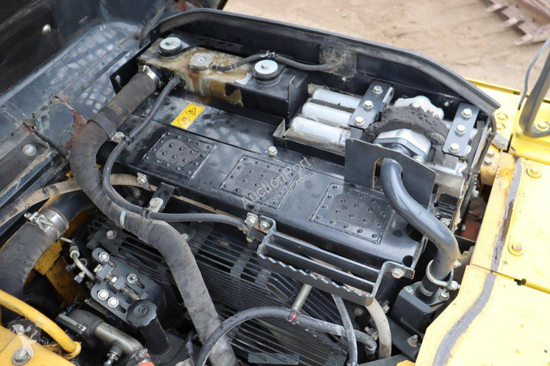 جرافة Komatsu PC290LCD-10