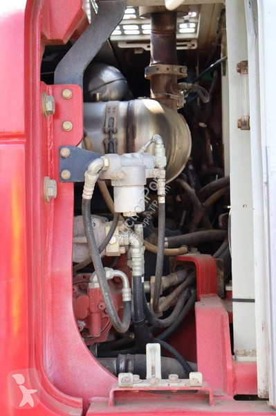 جرافة Takeuchi TB2150
