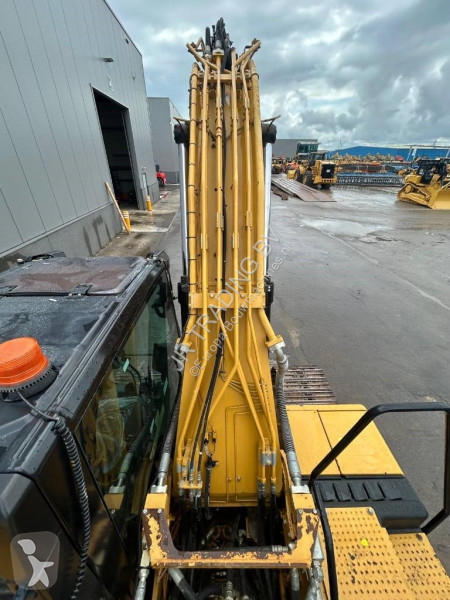 Excavator Caterpillar 320