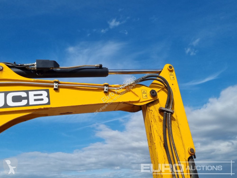 Lopatový nakládač JCB 86C-2