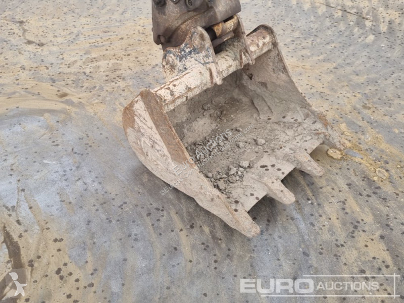 جرافة Komatsu PC26MR-3