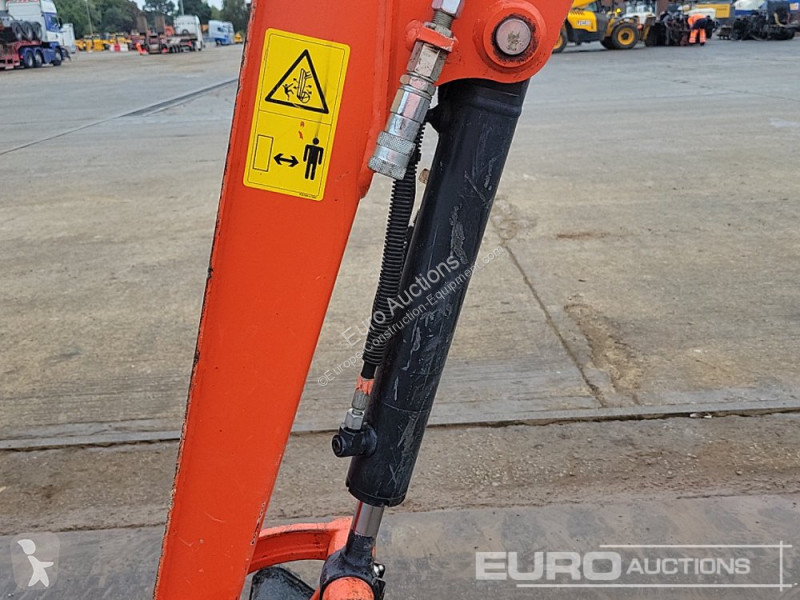 Lopatový nakládač Kubota KX015-4