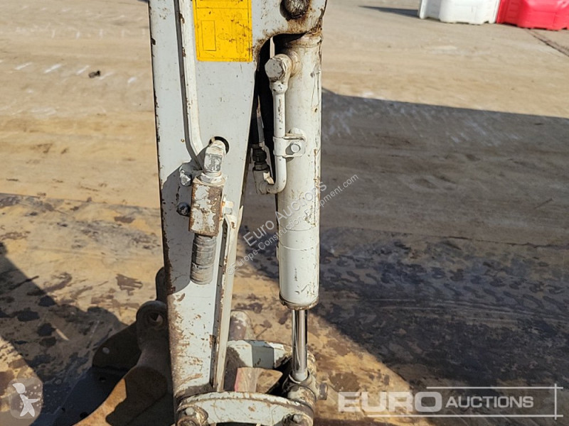 Graafmachine Takeuchi TB210R
