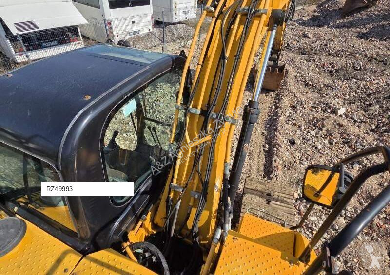 Rýpadlo JCB