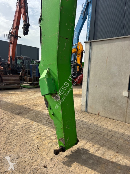 Escavatore Sennebogen 825