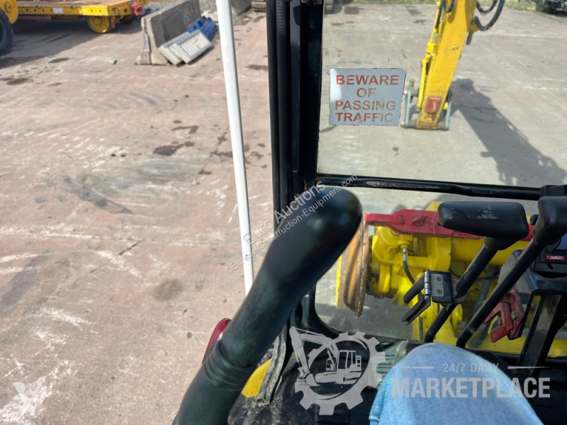 Екскаватор Komatsu 138US2