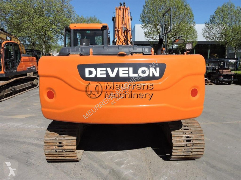 جرافة Doosan