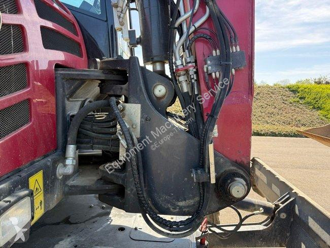 جرافة Yanmar B 95 W