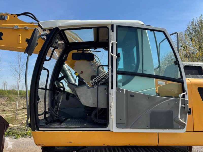 جرافة Liebherr