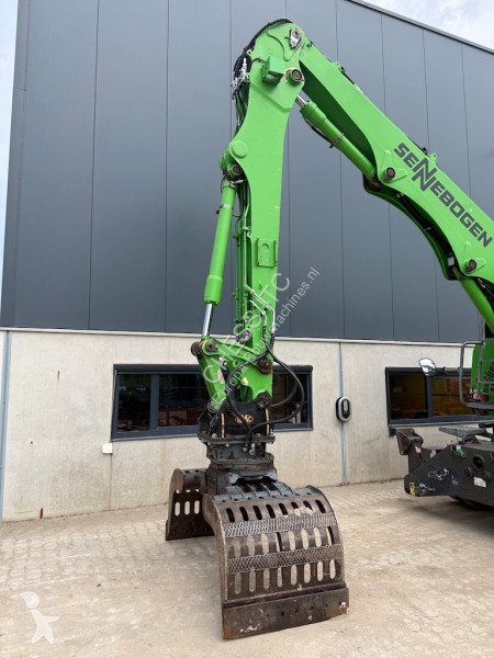جرافة Sennebogen 817 E - 817M E - 818 E - E