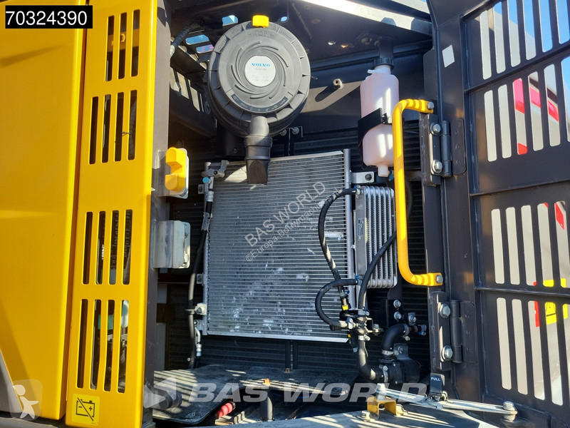 Lopatový nakládač Volvo ECR235 E L Tiltrotator...