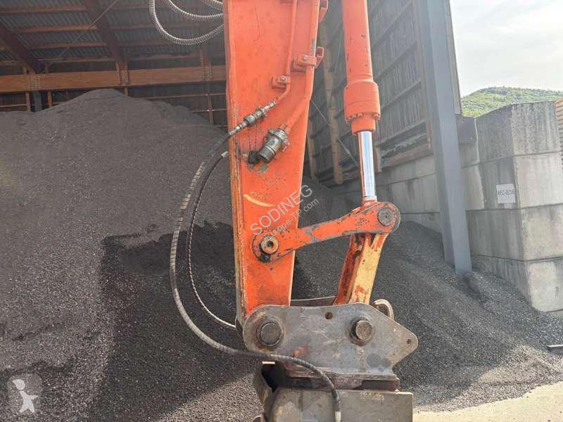 جرافة Hitachi ZX135 US3