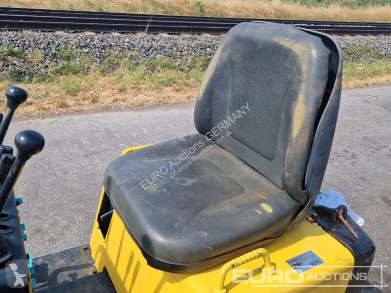 جرافة Kubota KH007
