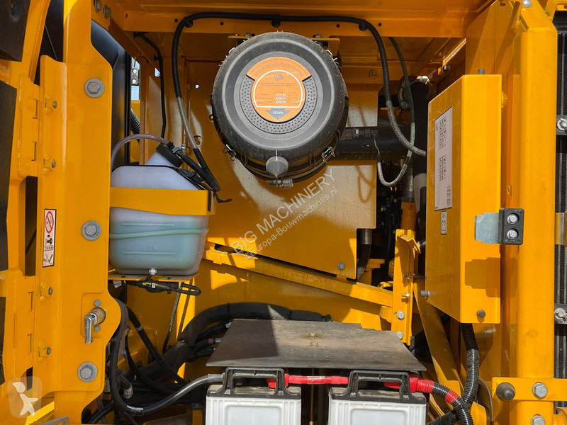 جرافة JCB 205
