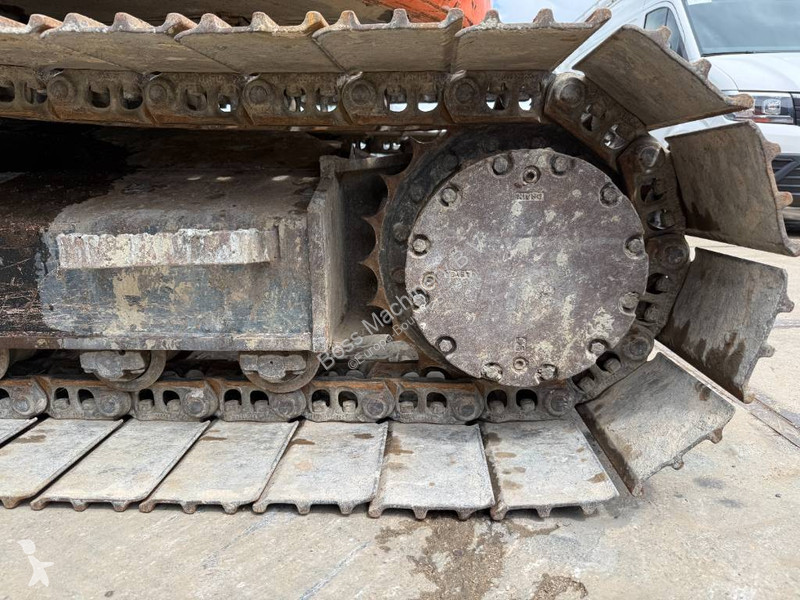 جرافة Hitachi - Quick Coupler / Automatic Greasing
