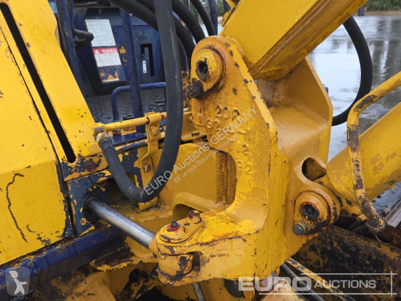 Excavator Komatsu 3