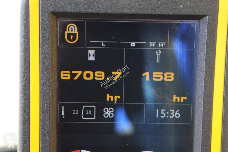 Rýpadlo JCB T4i
