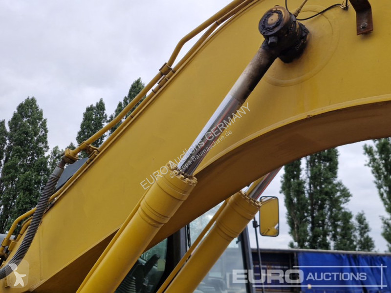 جرافة Komatsu PC210LC-7K