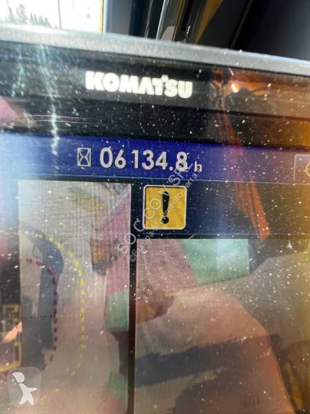 جرافة Komatsu PC210 NLC 11