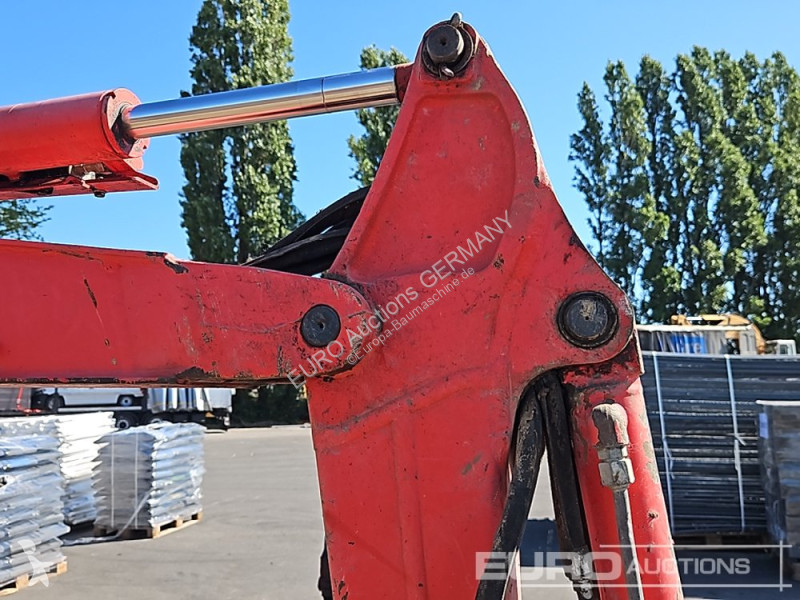 Экскаватор Volvo ECR25D