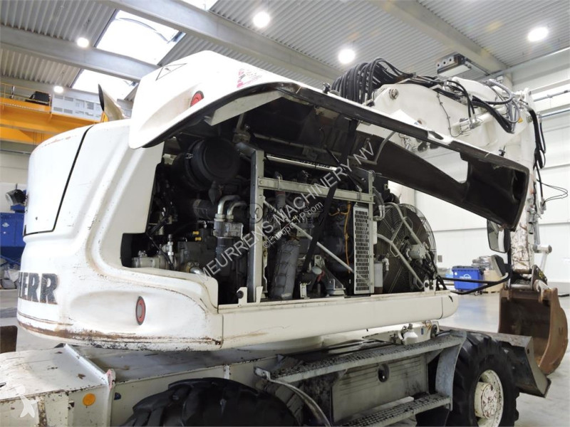 جرافة Liebherr A918