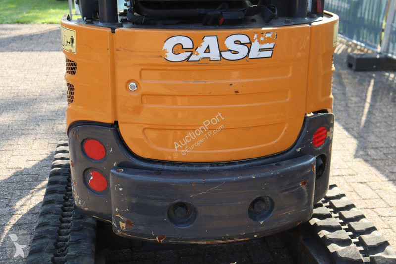 جرافة Case CX17C