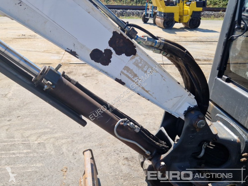 Rýpadlo Bobcat E25