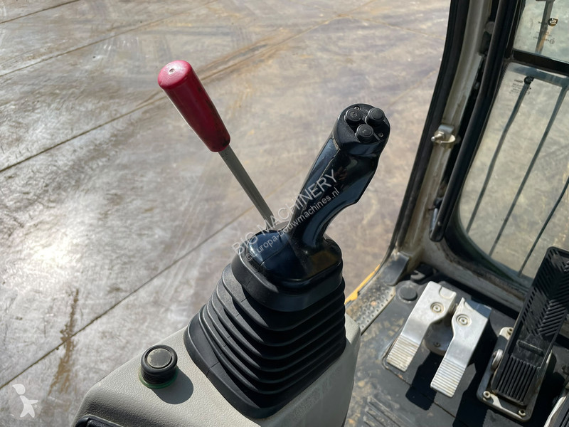 جرافة Liebherr