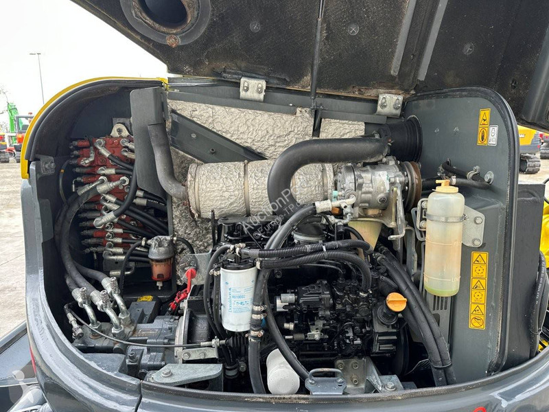 جرافة Neuson 50Z3
