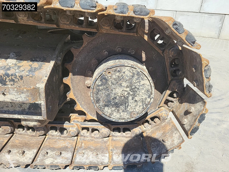 Lopatový nakládač Caterpillar CR