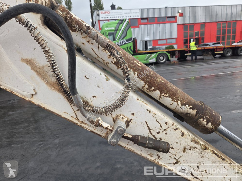 Excavator Yanmar YB351