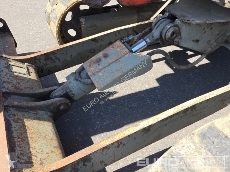 جرافة Yanmar ViO25-4