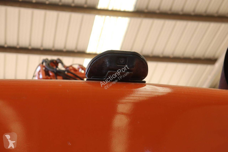 Excavator Hitachi ZAXIS 225USLC-5B