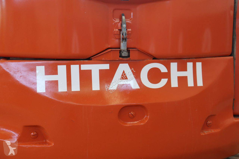 Lopatový nakládač Hitachi Zaxis B-6