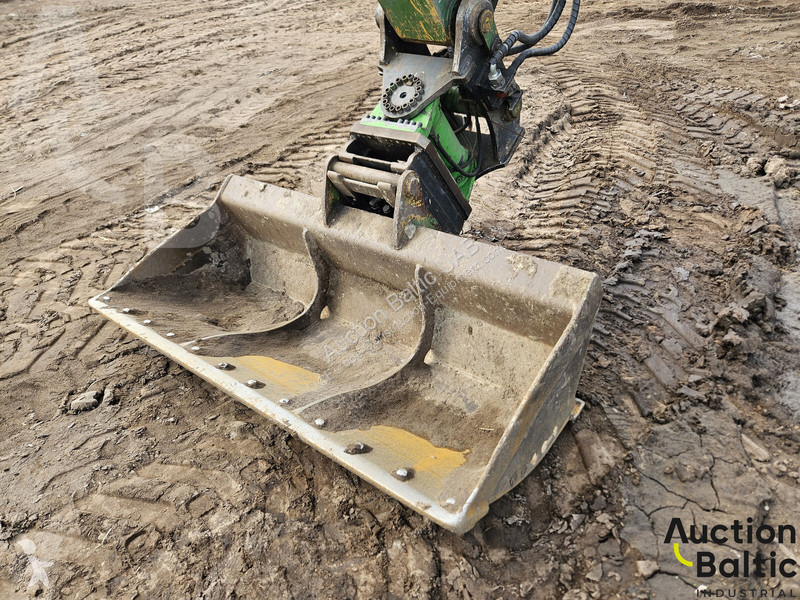 Caterpillar D excavator